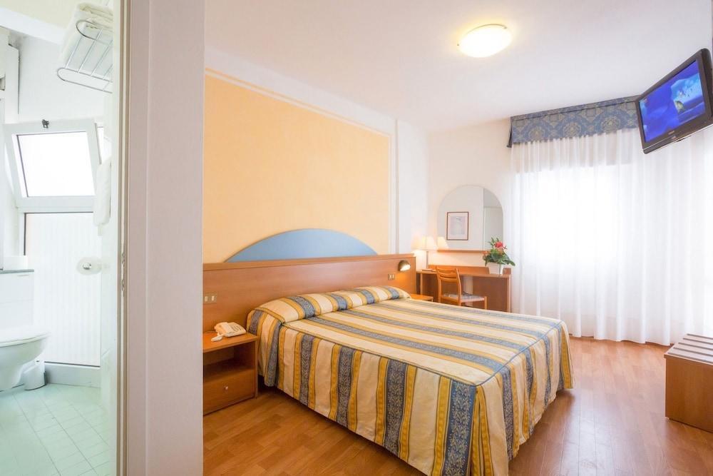 Hotel Adria Sul Mare Καόρλε Εξωτερικό φωτογραφία
