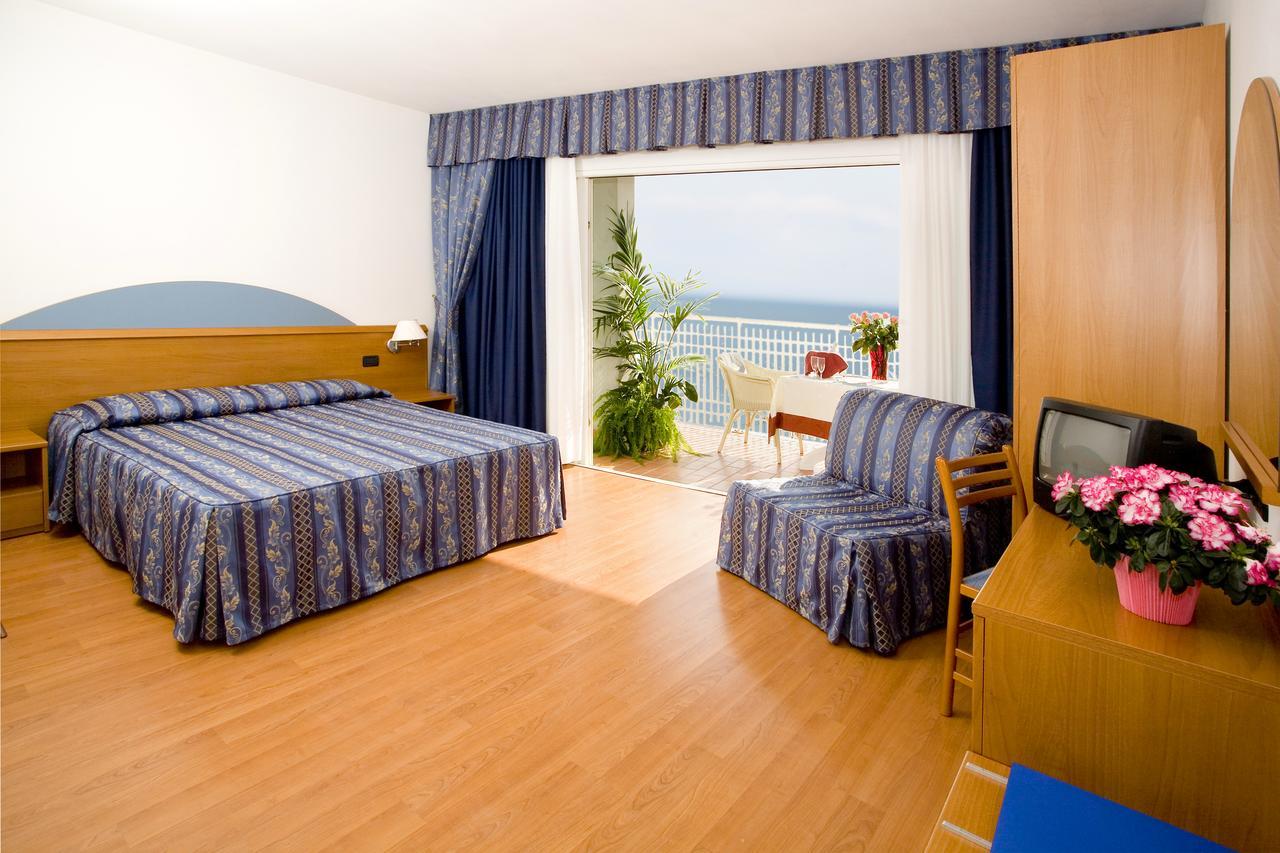 Hotel Adria Sul Mare Καόρλε Εξωτερικό φωτογραφία